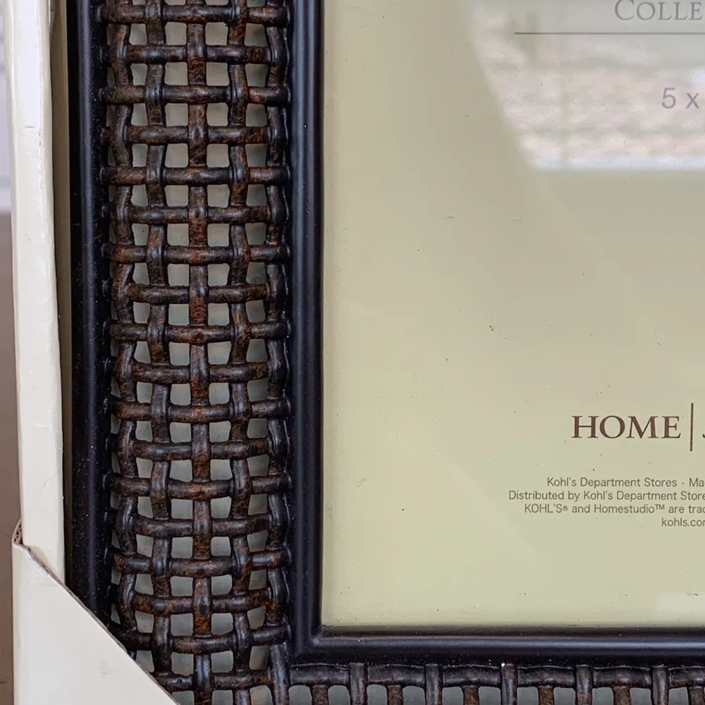 Final $ NiB Natural Living Collection 5 x 7 Woven Metal Tabletop Picture Frame